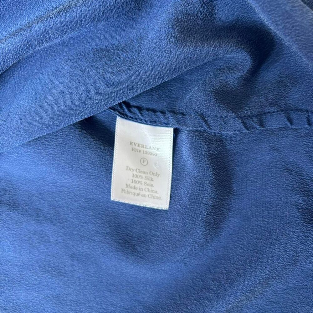 Everlane Must Have Blue Silk Button Up Shirt Size… - image 5